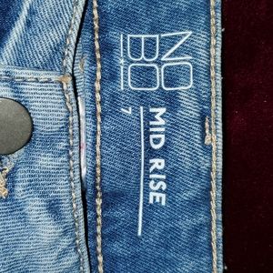 Mid rise boyfriend shorts